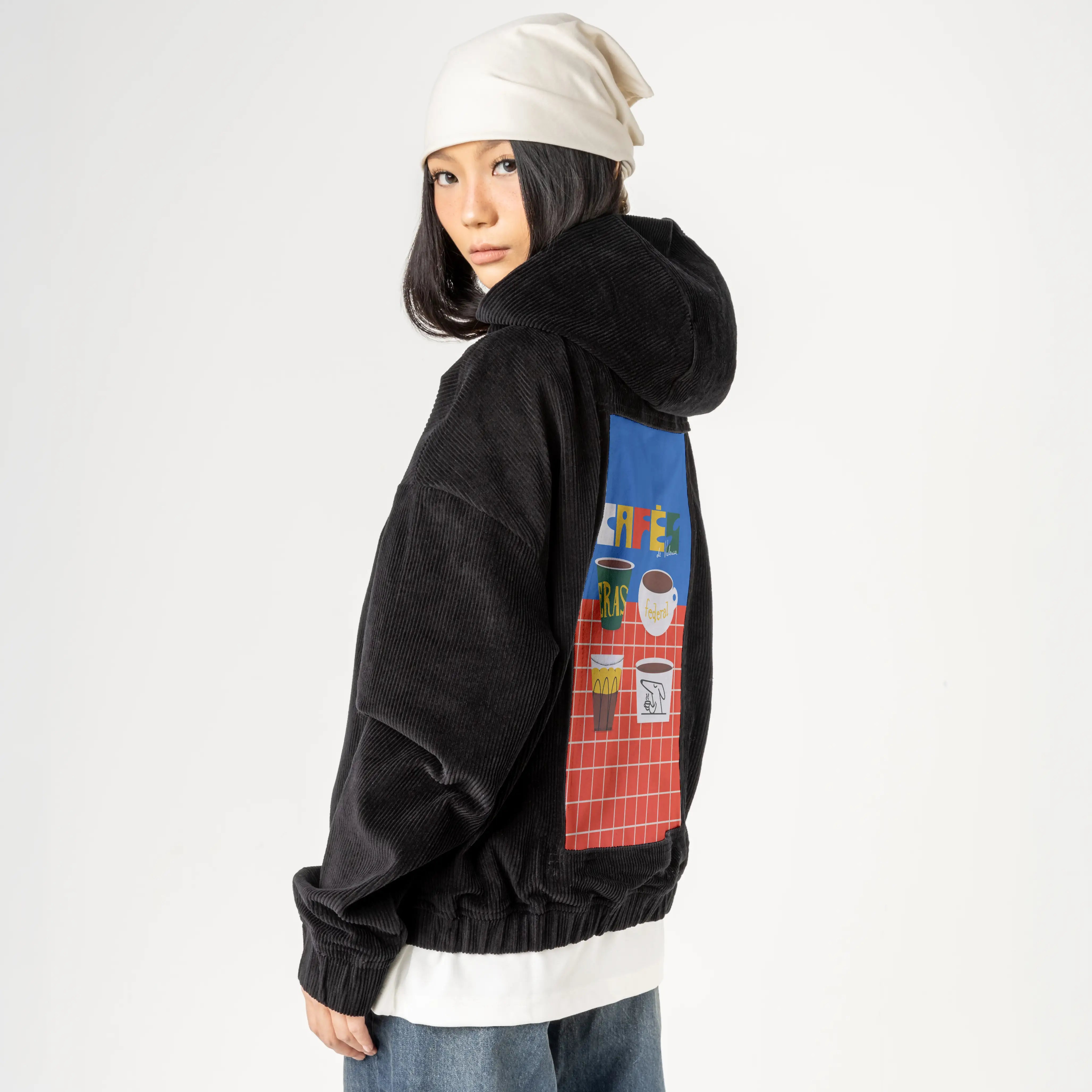 cafesdevalencia patch on female retro cord hoodie in onyx
