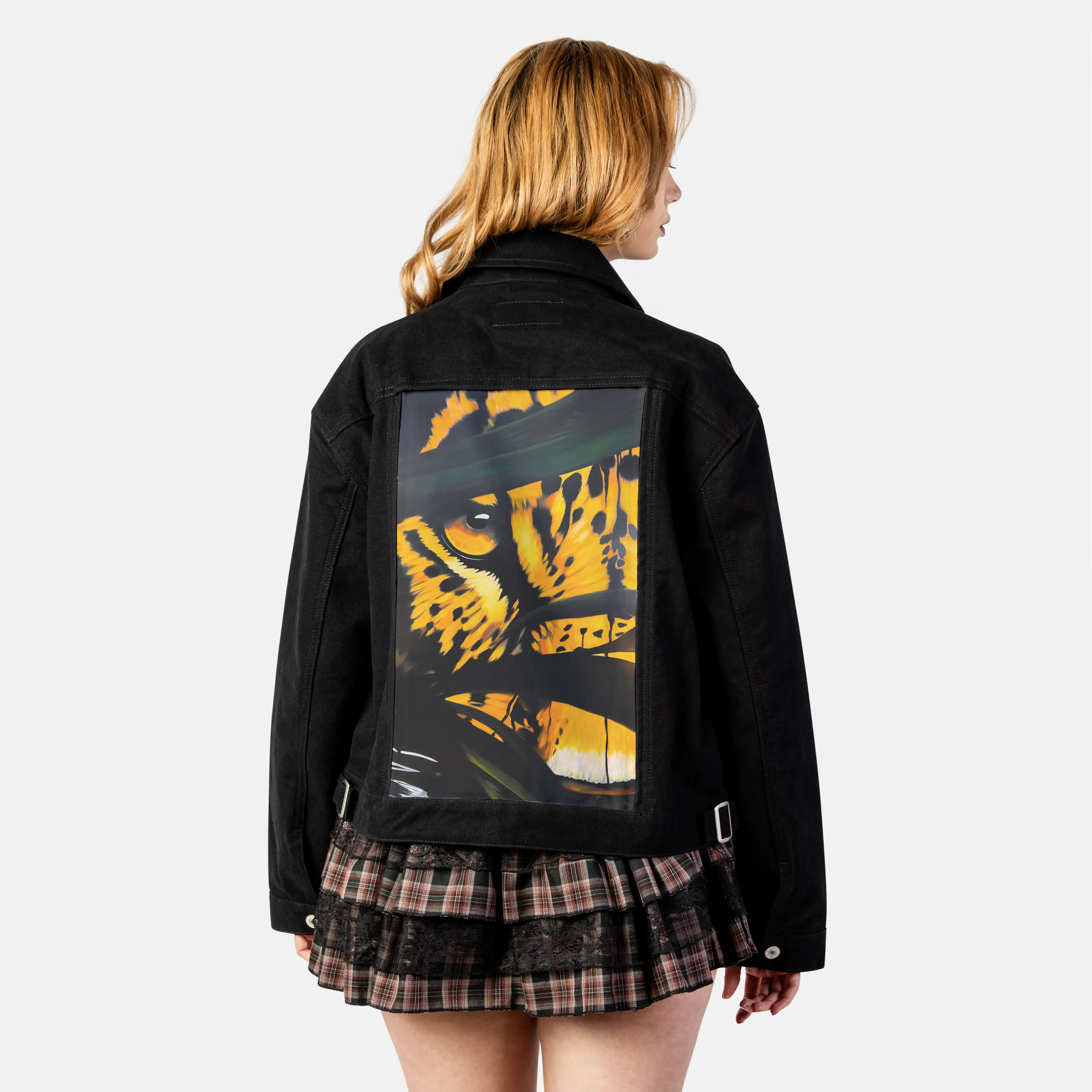 catchmeifyoucan patch on female atelier canvas jacket in nightfall
