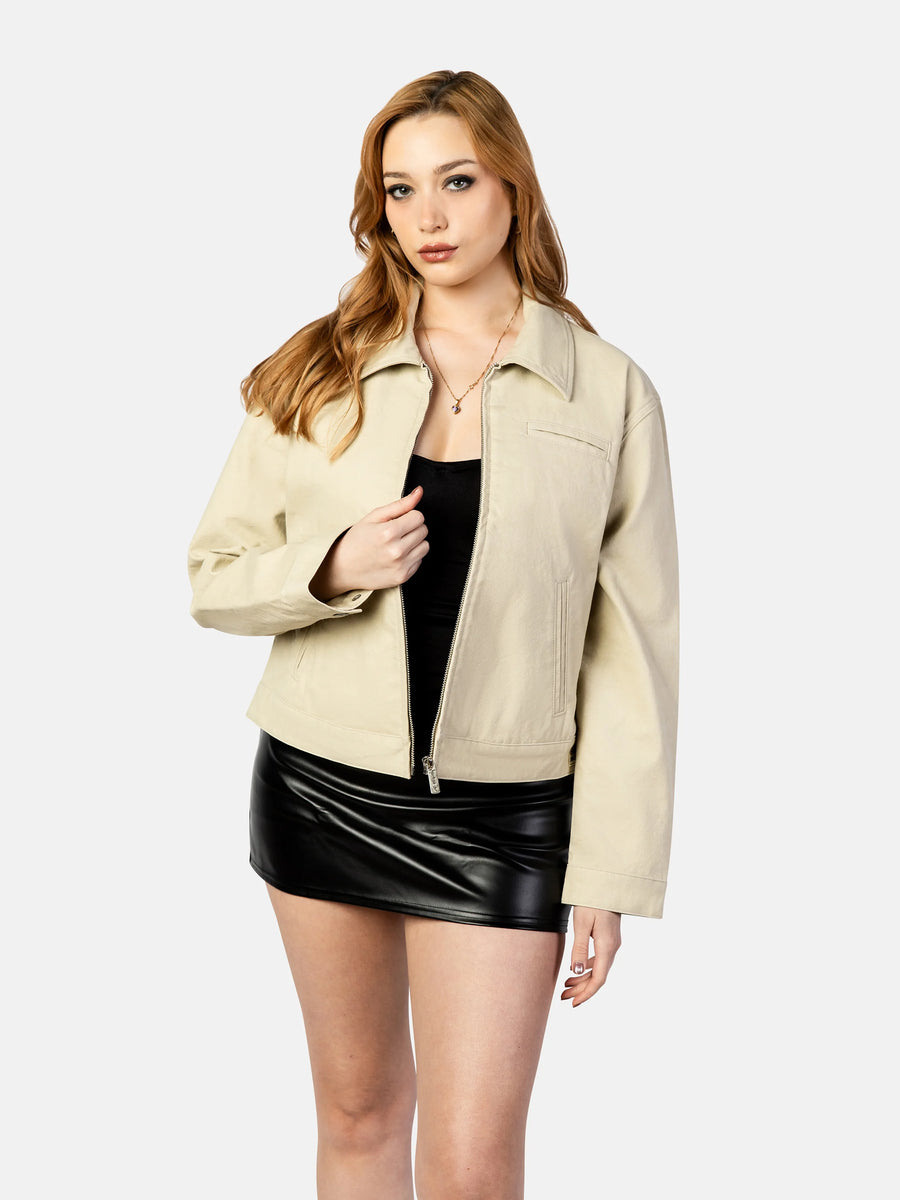 Liz (5'9) is wearing S.