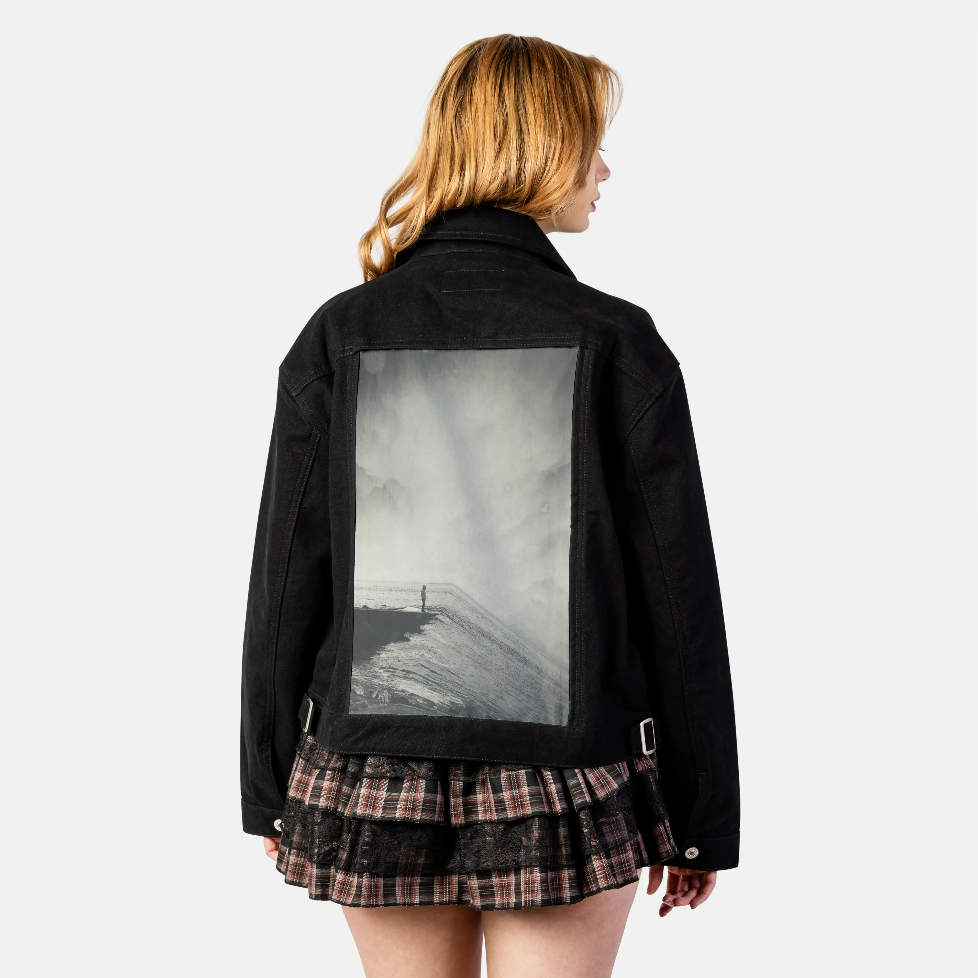 vertigocean patch on female atelier canvas jacket in nightfall