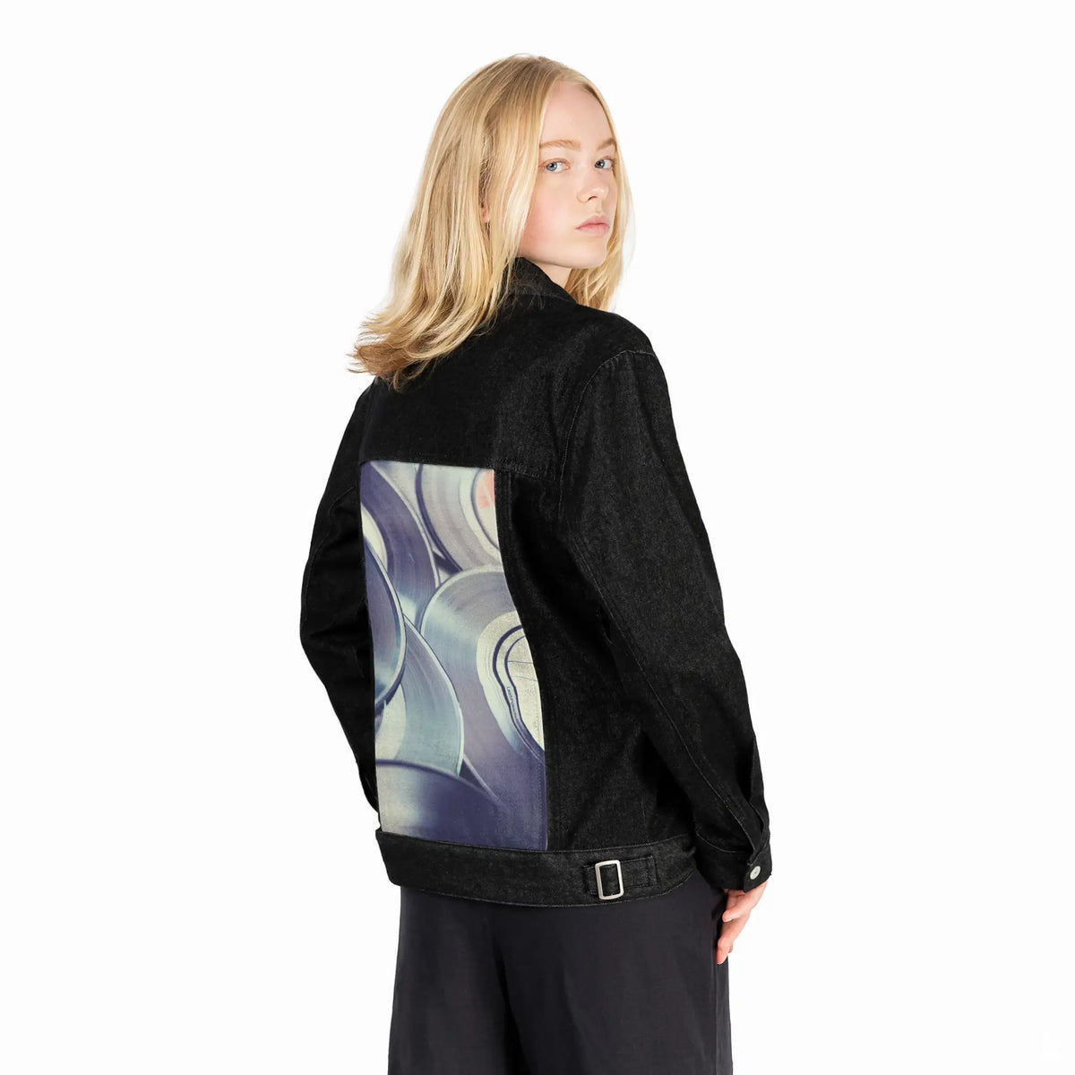 vinylsingles patch on female og denim jacket in raven