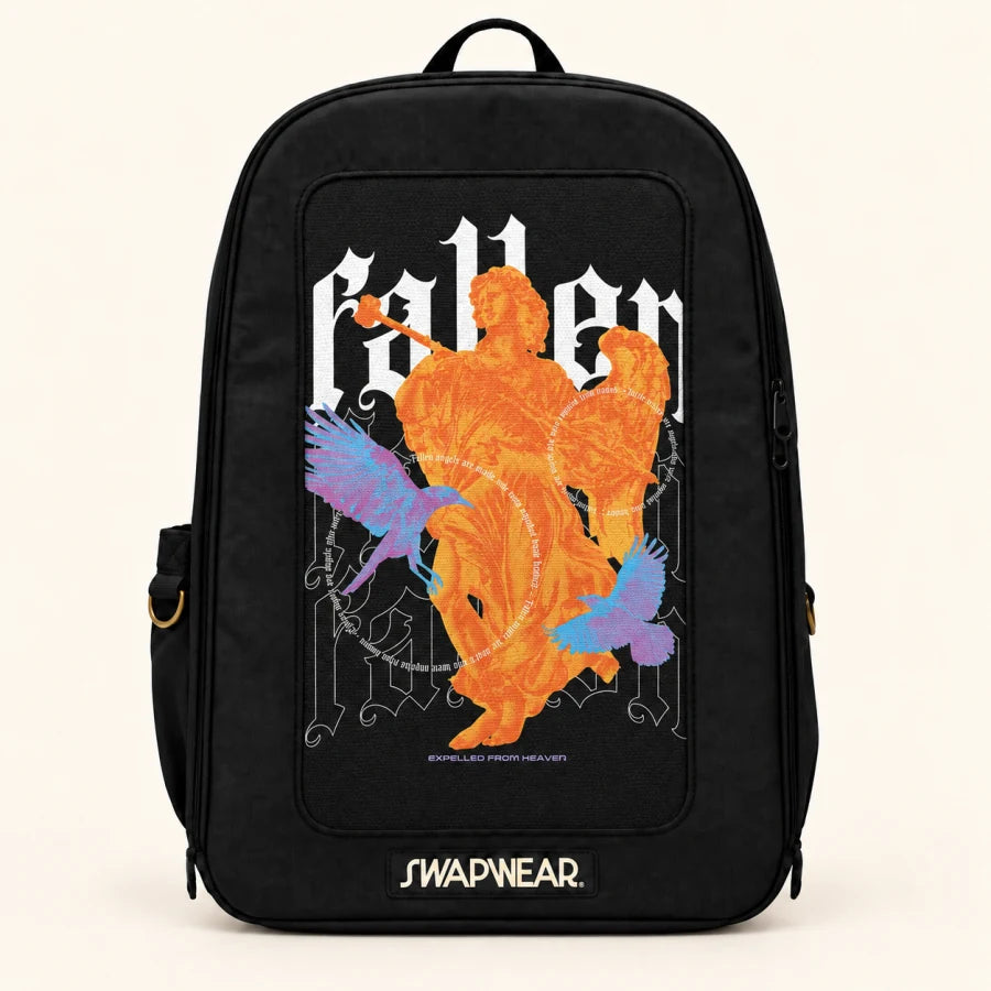 Jet Backpack: front with integrated interchangeable panel